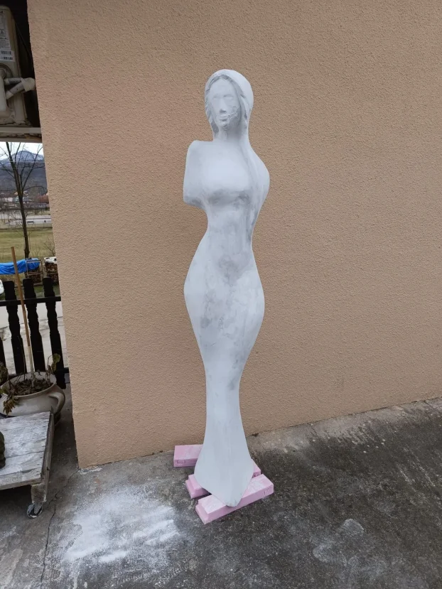 Izrada skulptura po porudzbi od svih materijala i tehnika