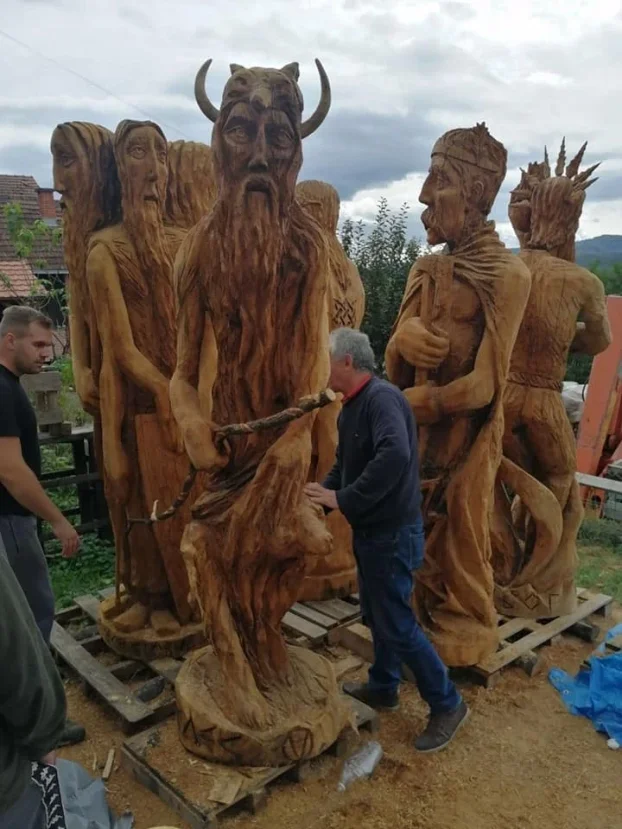 Izrada skulptura po porudzbi od svih materijala i tehnika