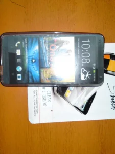 HTC One M7 Silikonska Futrola i Folija