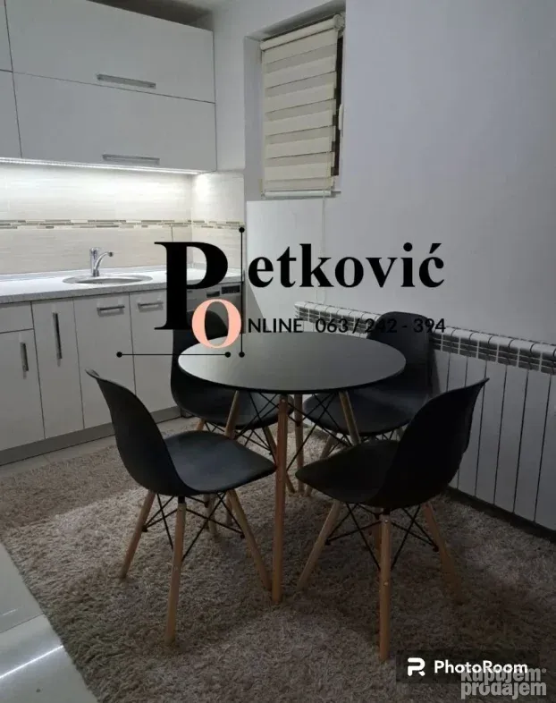 Stolovi - trpezarijski ,barski sto, kuhinjski sto i stolice