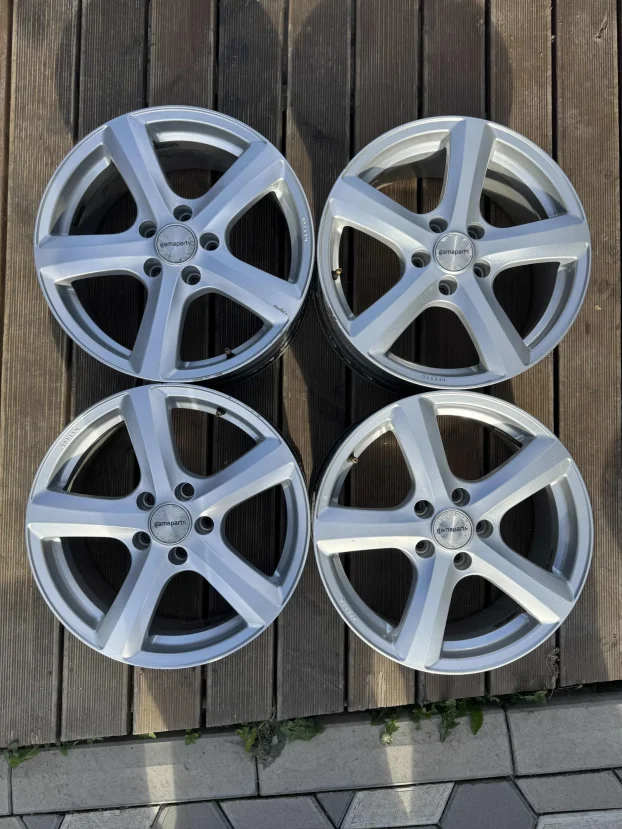 Na prodaju felne GAMPARTS 5x112 17’7j et37