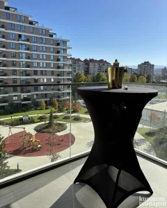 Iznajmljivanje barskih stolova