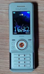 Sony Ericsson S500i bela sim free M2 kartica Srpski