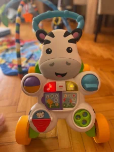 Muzicka guralica za prohodavanje