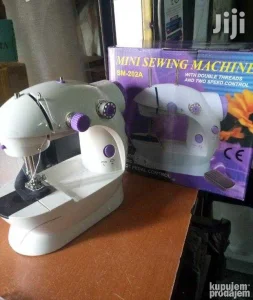 Mini mašina za šivenje SM-202A