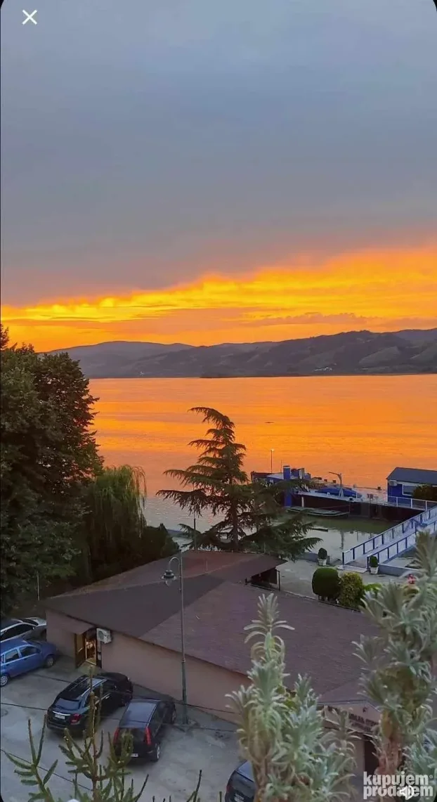 Stan na dan D9 Veliko Gradiste Srebrno jezero Tumane