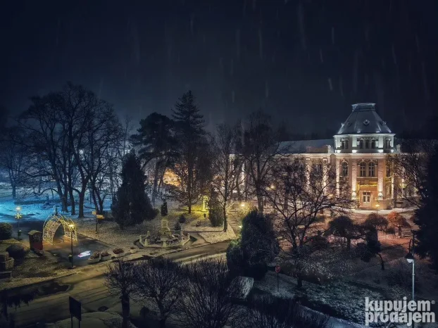 Stan na dan D9 Veliko Gradiste Srebrno jezero Tumane