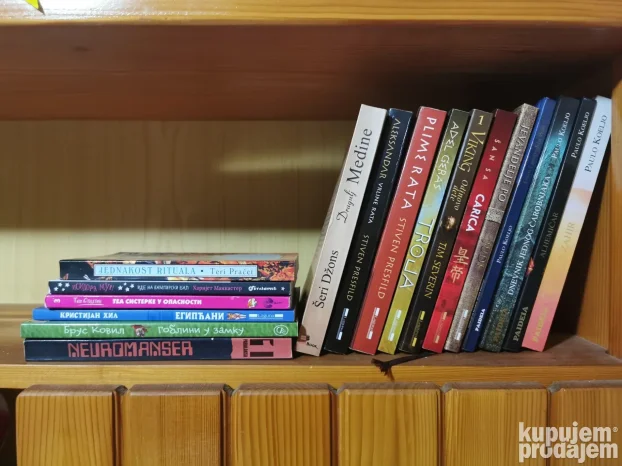 Stan na dan D9 Veliko Gradiste Srebrno jezero Tumane