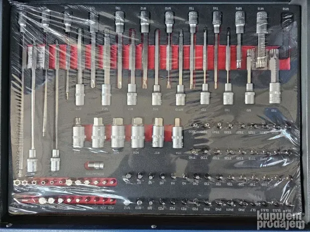 Kolica sa alatom 7 fijoka 250 dela nova AKCIJA