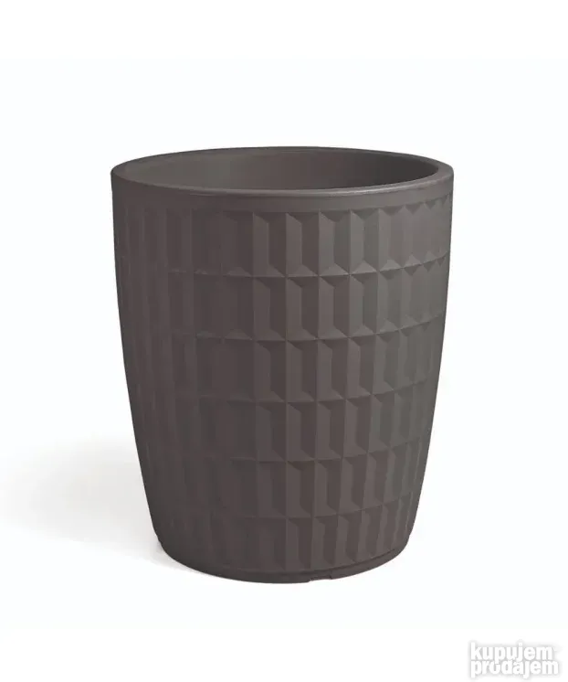 Plasticna saksija ture