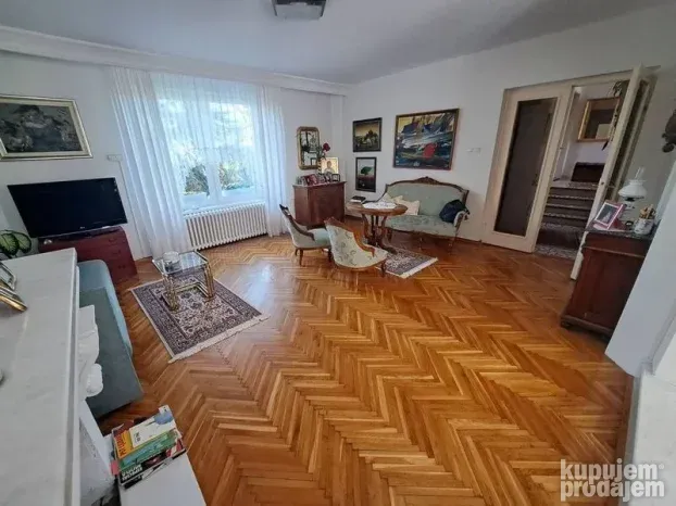 Sremski Karlovci,kuća,152m2