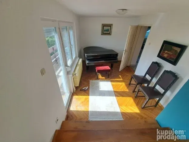 Sremski Karlovci,kuća,152m2