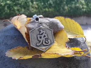 Kineski Horoskop Zec po kanjiju privezak