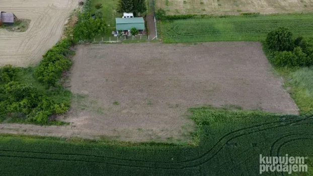 Plac na Fruškoj gori-Banstol za vikendicu