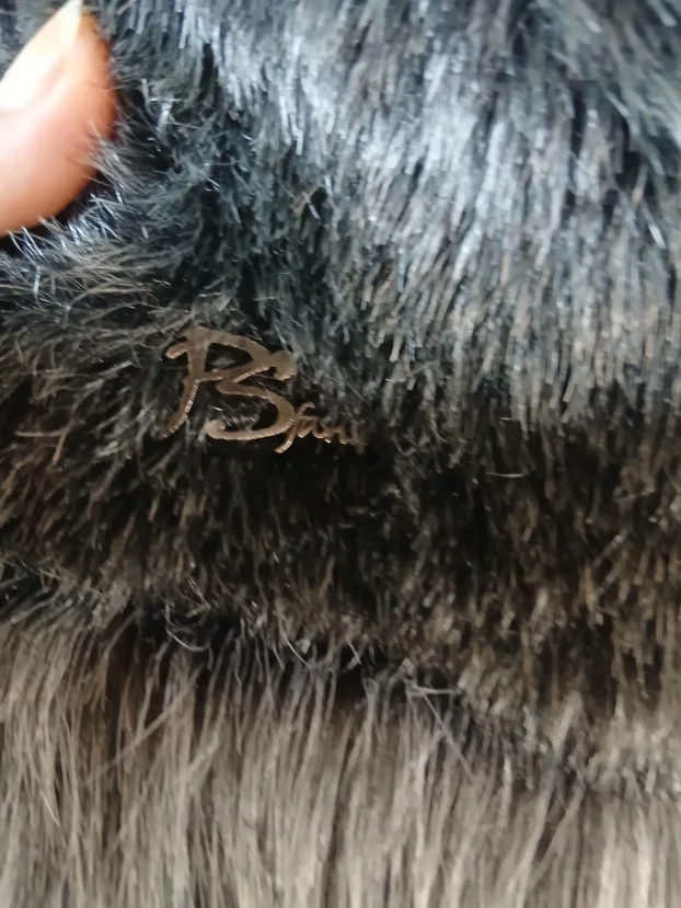 Sivo crna P..S savrsena bunda vel .l.