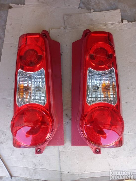 Los Citroën Berlingo Y Peugeot Partner Cumplen 25 Años En La Argentina - Foto 3