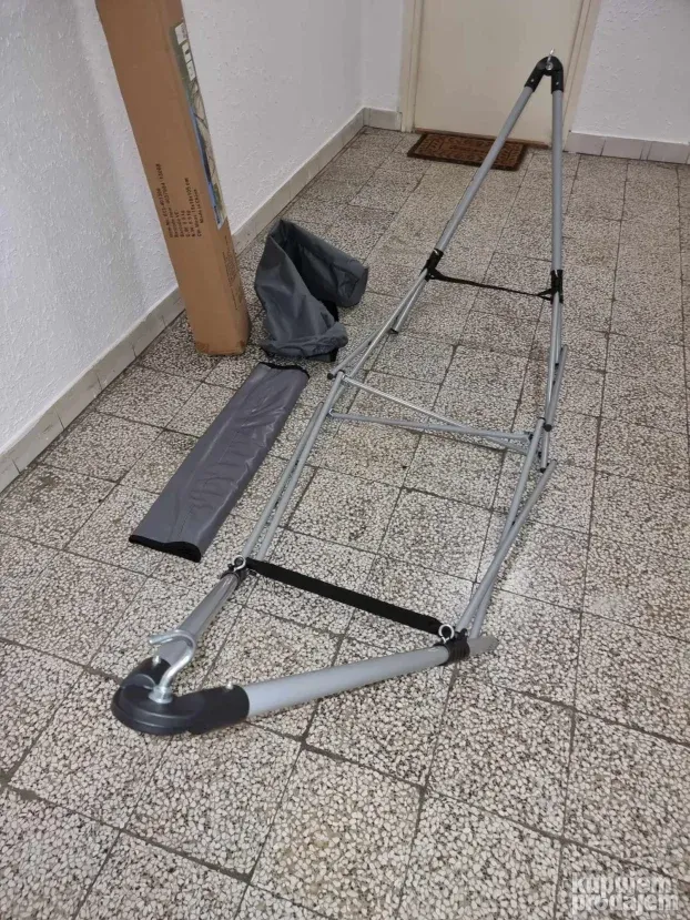 Lezaljka ljuljaska kamperska