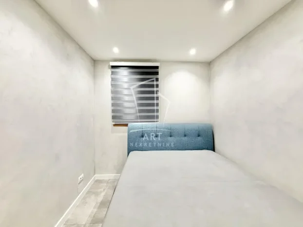 Ugrinovački put 32. deo, Altina, 3.0 trosoban, 59 m²