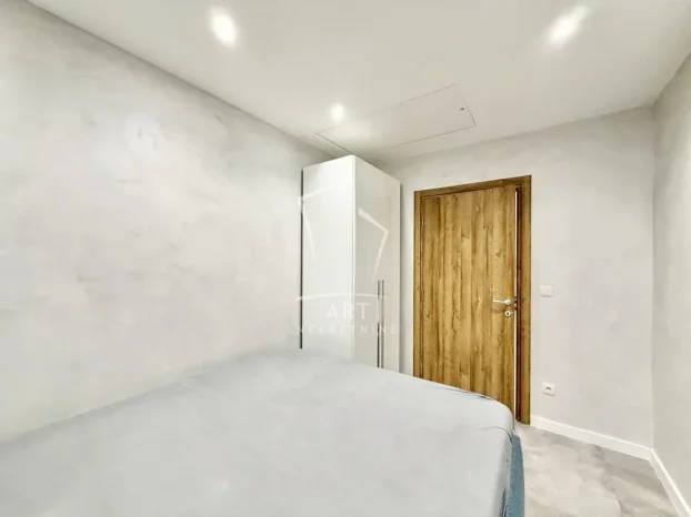 Ugrinovački put 32. deo, Altina, 3.0 trosoban, 59 m²