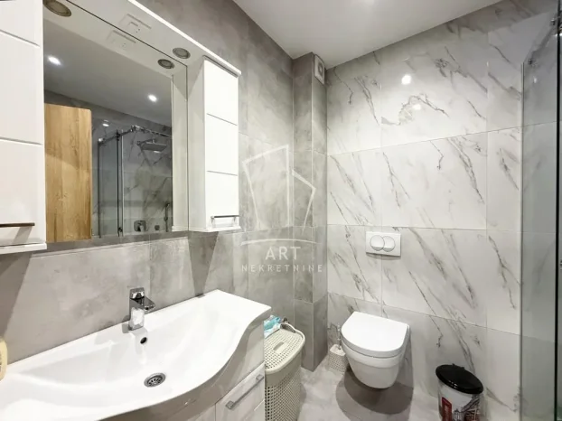 Ugrinovački put 32. deo, Altina, 3.0 trosoban, 59 m²