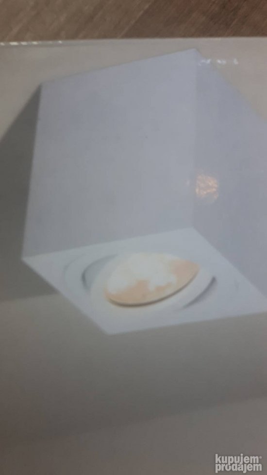 Plafonska nadgradna lampa 1xgu10