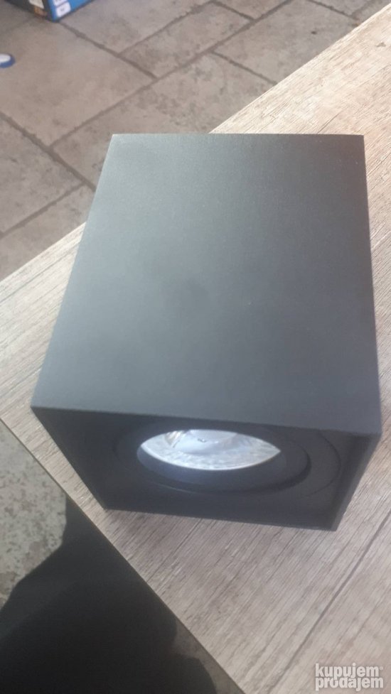 Plafonska nadgradna lampa 1xgu10