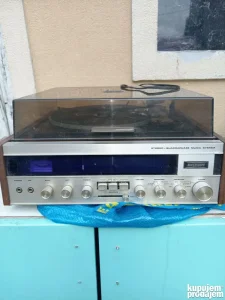 Gramofon radio Superscope Marantz