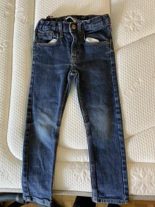Farmerice za decaka H&M, 104/110