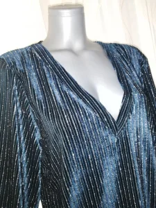 plavo crna bluza sa zlatnim lameom vel.xl