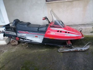 Polaris WideTrak motorne sanke 500 cm3 1992 g