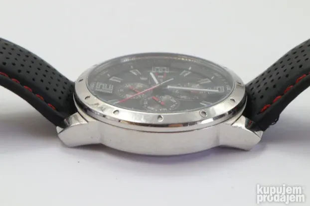 Festina F16585/8 rucni sat dan datum mesec