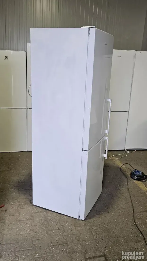 CYLINDA ELECTROLUX Kombinovani Frizider 185cm A + + Led Br 2