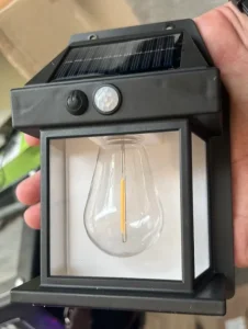 Zidna vodootporna solarna lampa sa edison senzor sijalicom