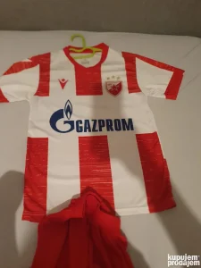 Dres Crvena zvezda br .152