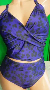 TU,dvodelni kupaci sa majicom VEL.48,ETIKETA