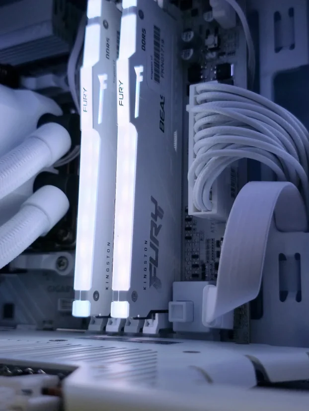 Ryzen 7 9800X3D RX 7800XT B850 32GB 1TB - SM071PC