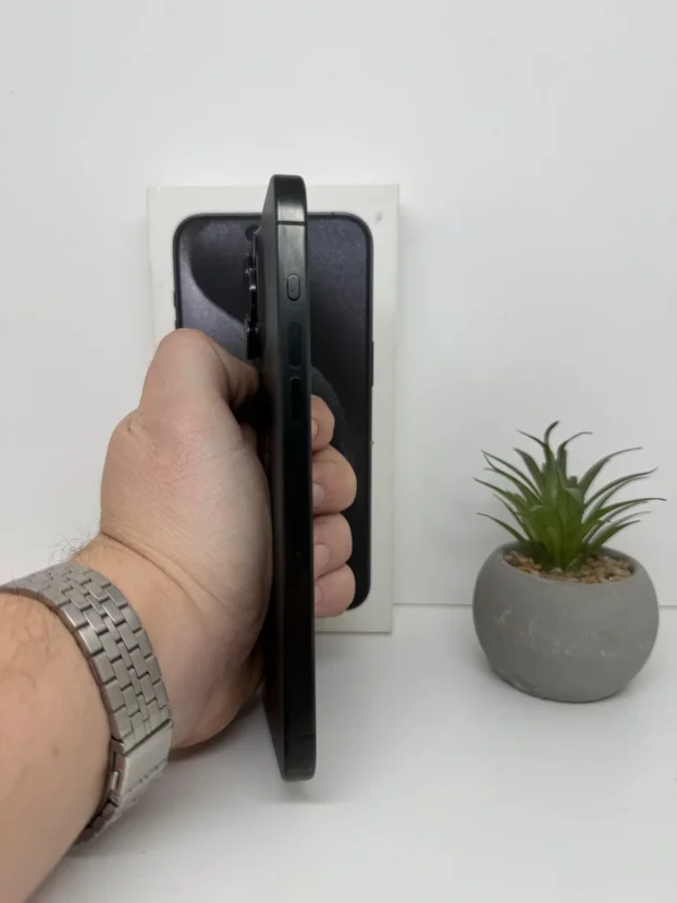 ODLICAN iPhone 15 Pro Max 256Gb Black Titanium 90%Bh