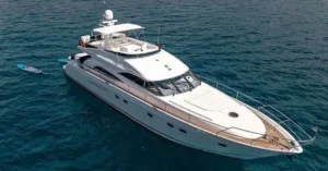 Prodajem Englesku jahtu Princess 65 Fly sa 4 kabine, dizel