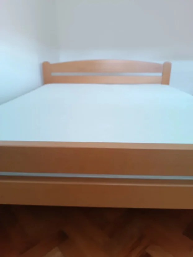 Bračni krevet sa dušekom