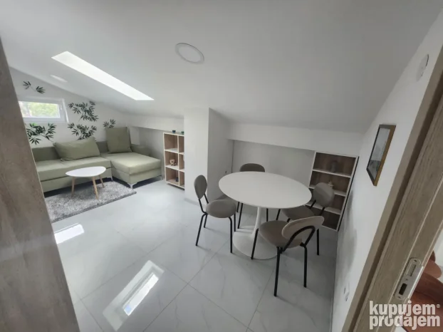 Dusanova, Kruševac, Centar, 2.0 dvosoban, 52 m²
