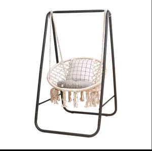 Ljuljaska sa metalnom konstrukcijom