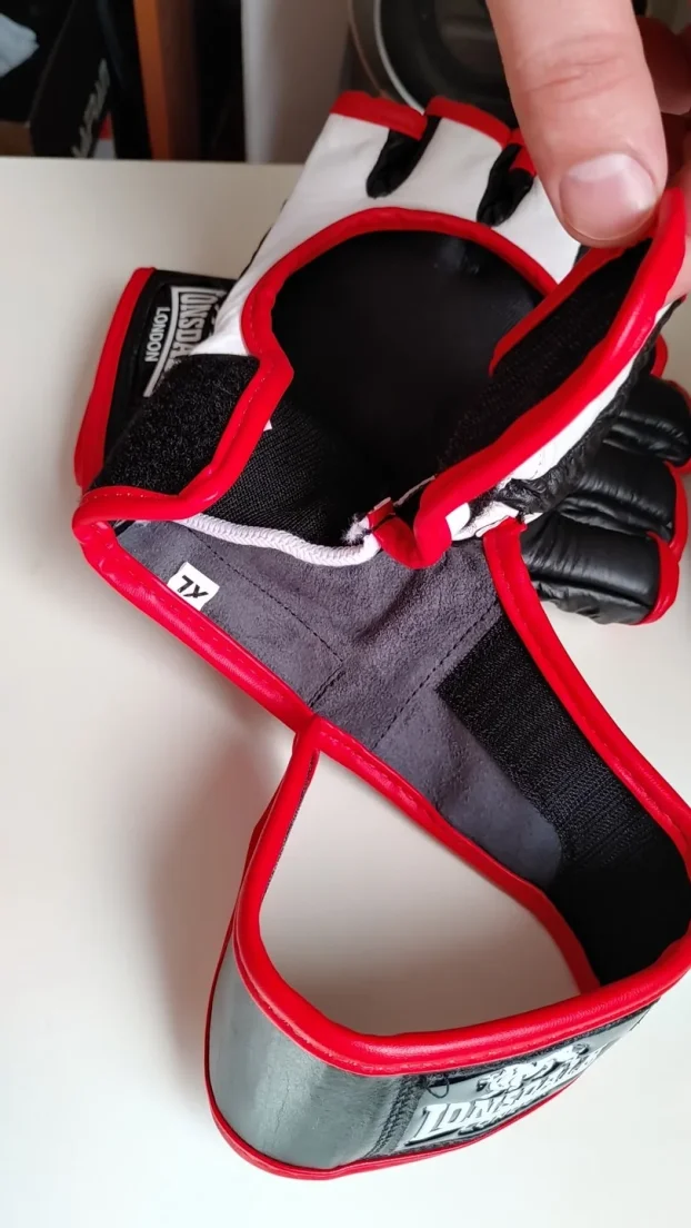 MMA PRO Lonsdale L-Core rukavice