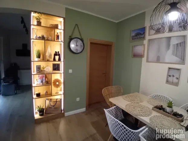 Crna Gora, Herceg Novi, 3.0 trosoban, 70 m²