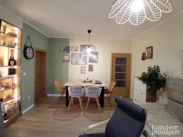 Crna Gora, Herceg Novi, 3.0 trosoban, 70 m²