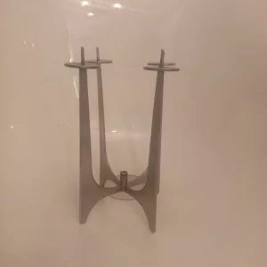 Dizajnerski svećnjak