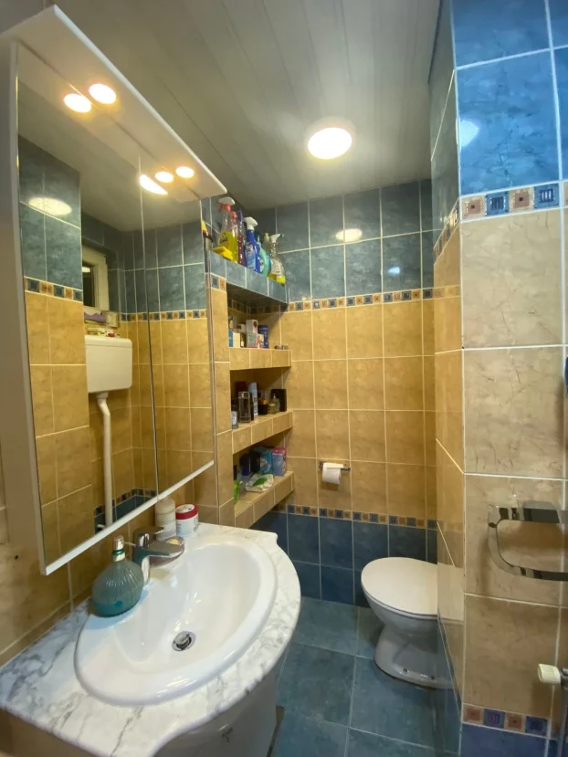 Trg Komenskog, Grbavica, 5+ petosoban, 124 m²