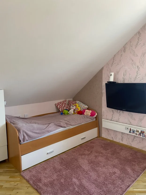 Trg Komenskog, Grbavica, 5+ petosoban, 124 m²