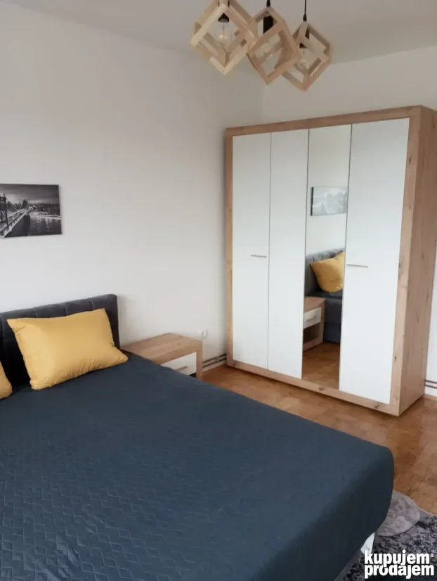 Gazimestanska, Kruševac, Centar, 2.0 dvosoban, 58 m²