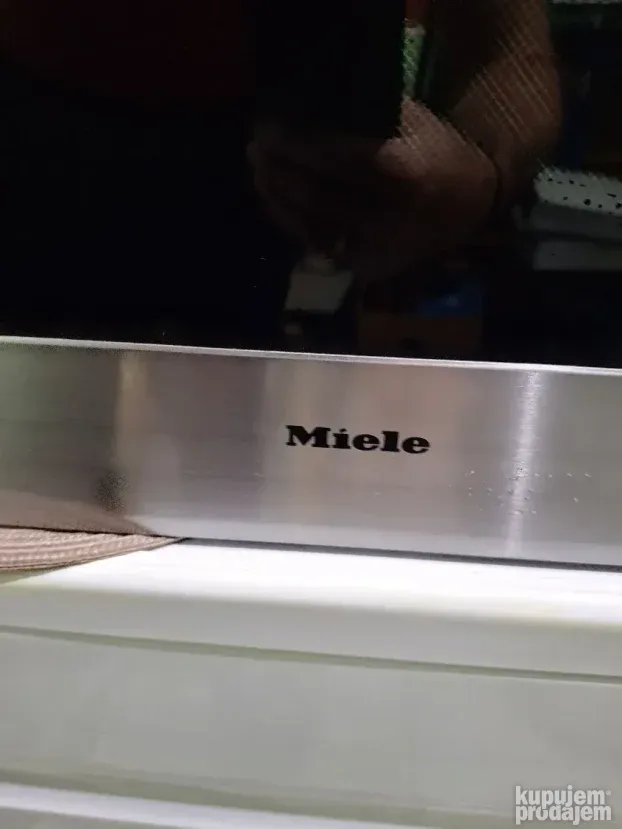 Ugradna Rerna Miele