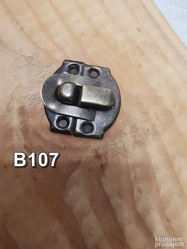 Bravica za dekupaz bronza manja b 107